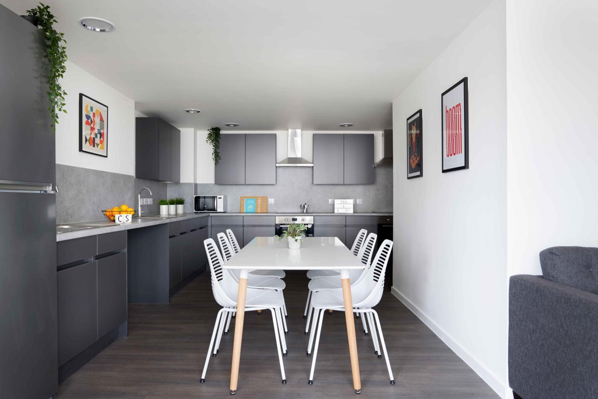 Joivy Trendy Aparthotel Units In Westfield-Adults Only 에든버러 외부 사진